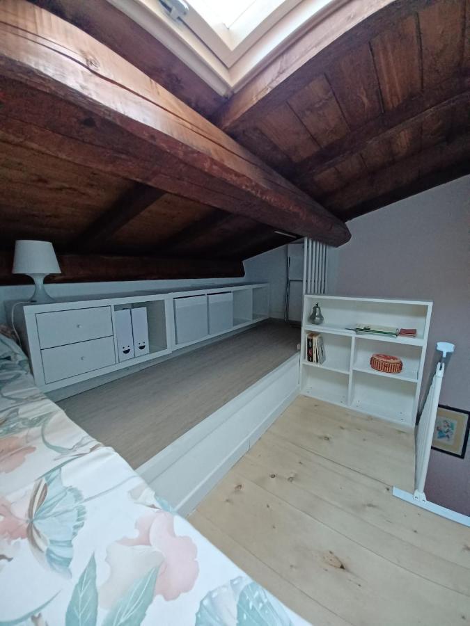 Casa Vacanze L'Acquerello Lari Eksteriør bilde
