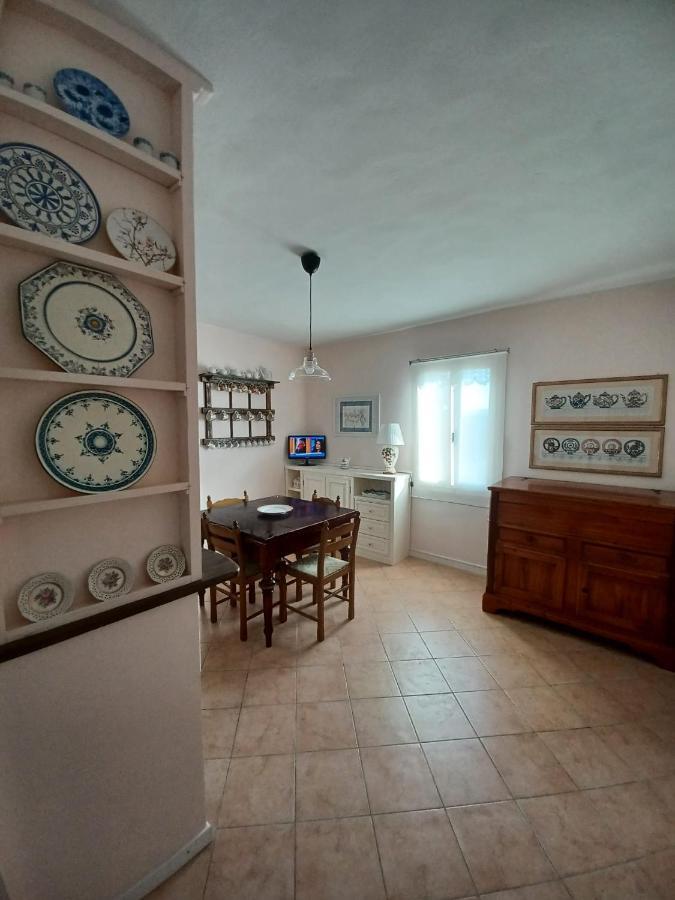 Casa Vacanze L'Acquerello Lari Eksteriør bilde