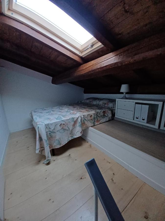 Casa Vacanze L'Acquerello Lari Eksteriør bilde